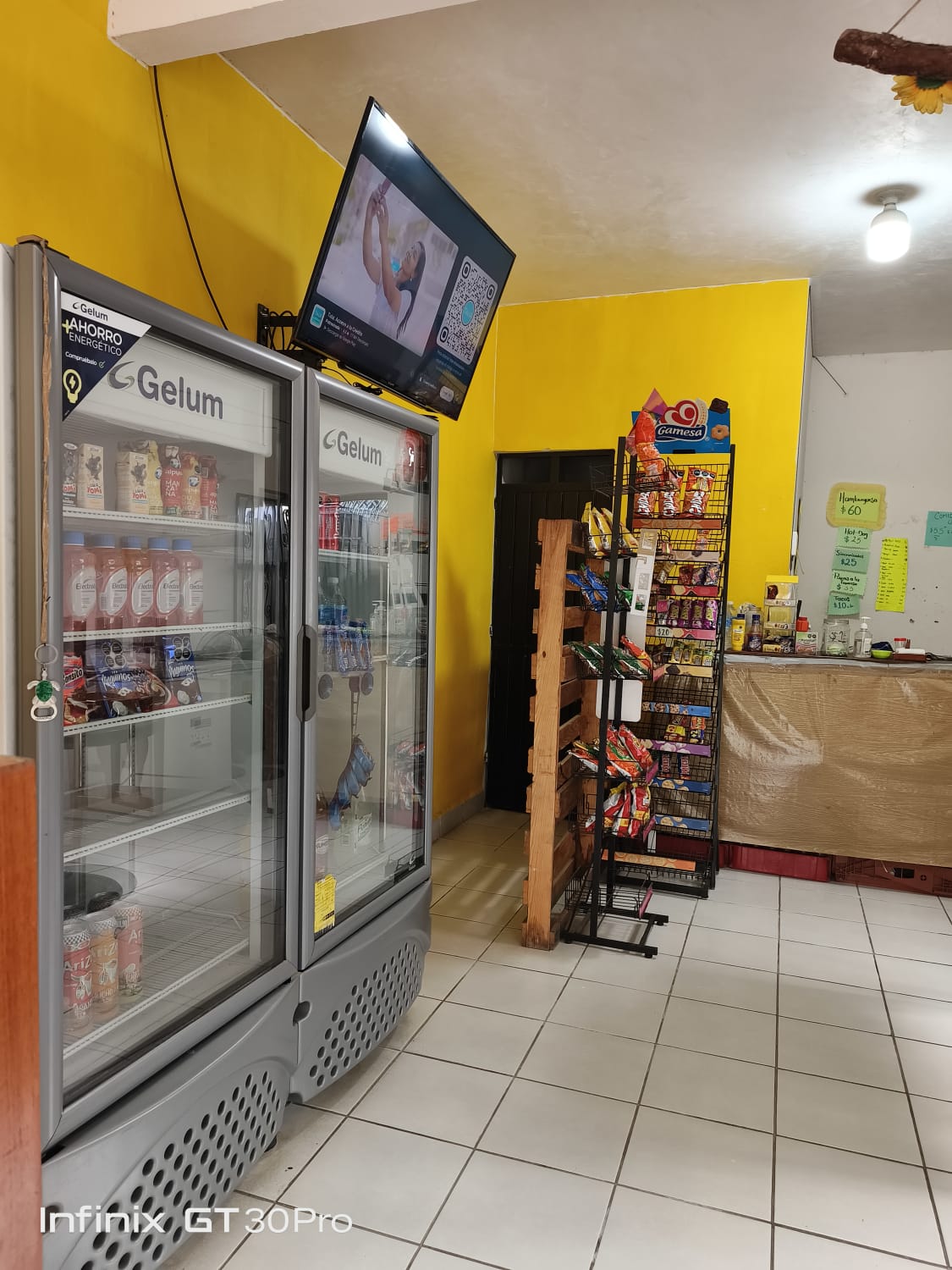 Postres o bebidas refrescantes del menú